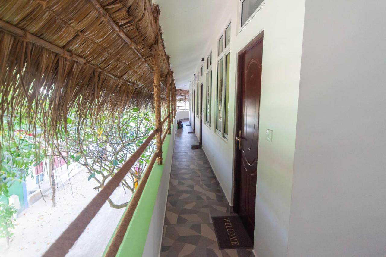 Dhangethi Inn Luaran gambar